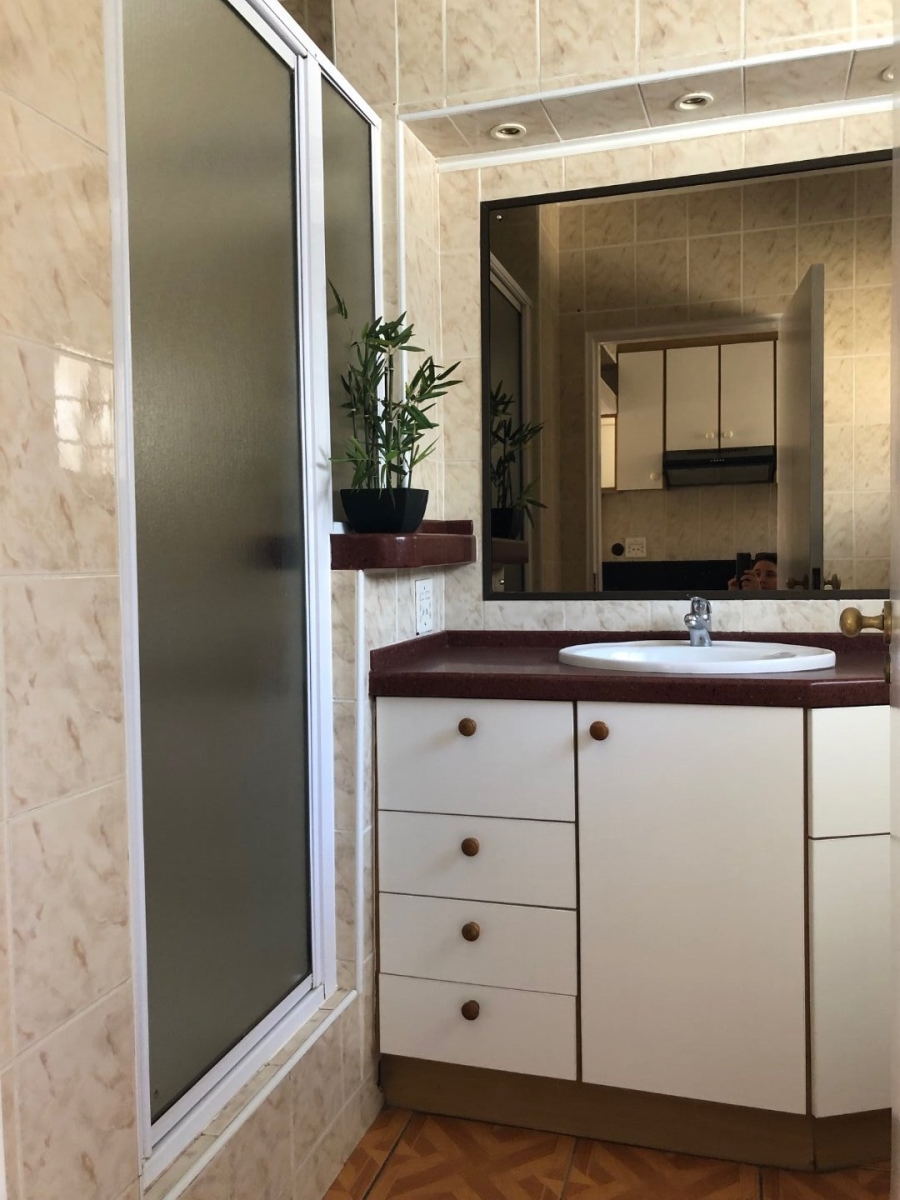 0 Bedroom Property for Sale in Sea Point Western Cape